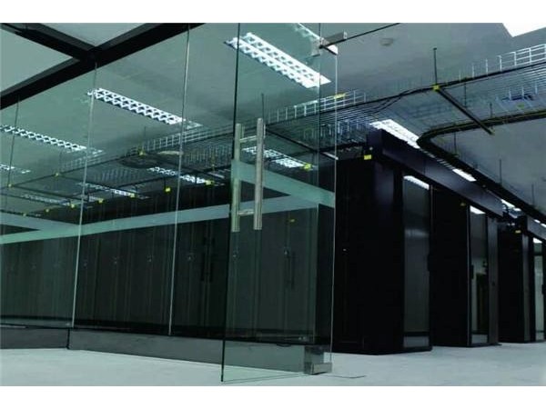 多個機房內含多種動環品牌設備，能實現集中監控嗎？